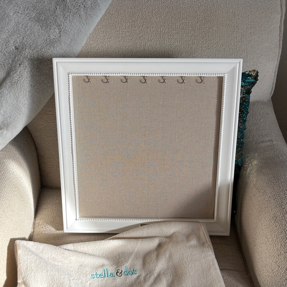 Stella & Dot White and Tan Picture Frame Jewlery hanger with hooks.18x18”